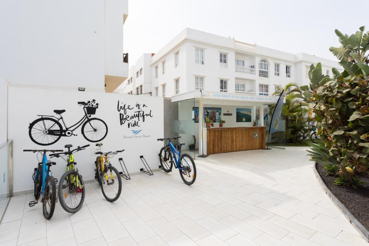 Home2Book Hola Rolls Corralejo Center Exterior photo