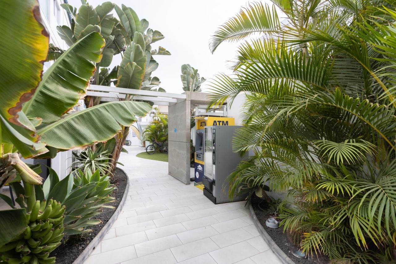 Home2Book Hola Rolls Corralejo Center Exterior photo